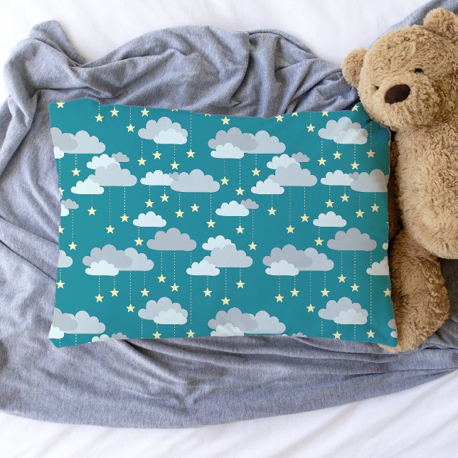 Niedliches Fallstars- und Wolkenmuster Kissenbezug (Cute Falling Stars and Clouds Pillowcase (choose your own background colour))