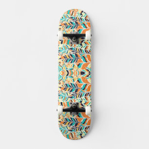 Niedliches, farbenfrohes Boho-Blätter-Muster Skateboard