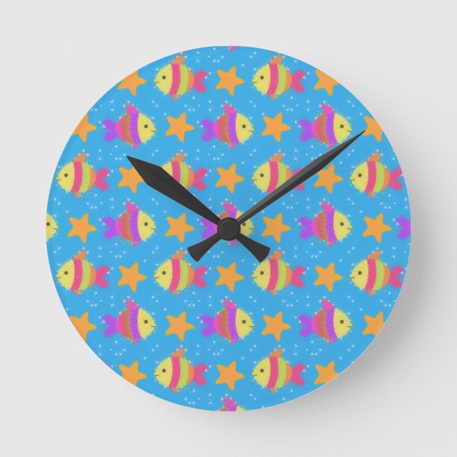 Niedliches Fisch- und Seeteufel-Muster Runde Wanduhr (Vorderseite)