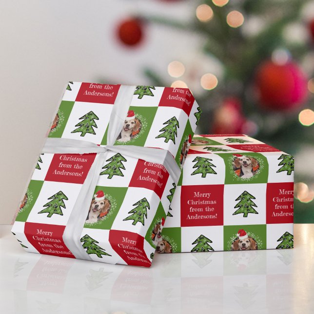 Niedliches Foto Weihnachtsmannmütze Rot Grün Geschenkpapier (Von Creator hochgeladen)