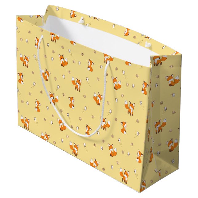Niedliches Foxenmuster auf Gelb Große Geschenktüte (Rückseite Schrägansicht)