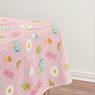 Niedliches Frühstück mit Toast, Speck und rosa Eie Tischdecke
