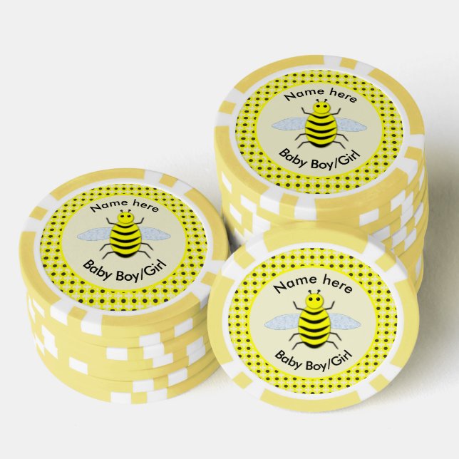 Niedliches Gelbkäfer-Geschlecht zeigt neutrale Ind Pokerchips (Stapel)