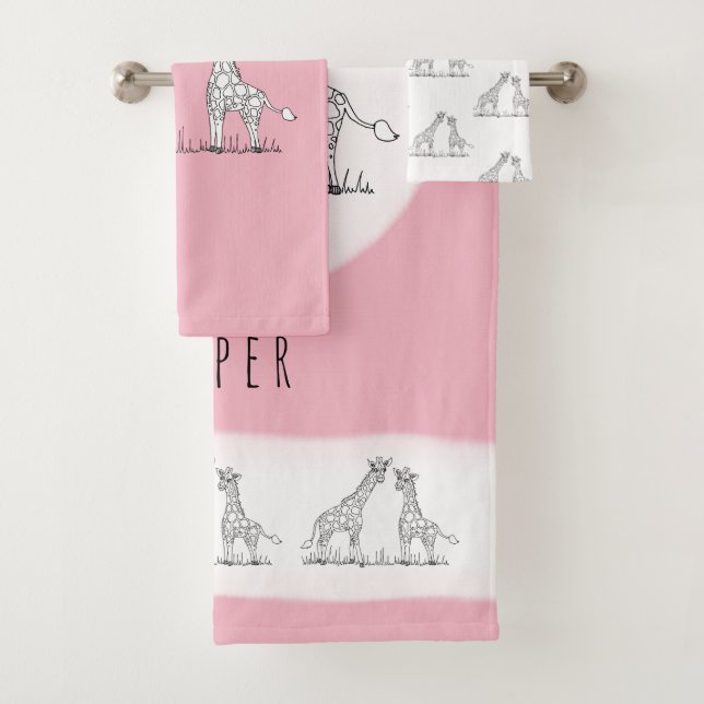 Niedliches Girl's Pink Doodle Giraffe Safari Child Badhandtuch Set (Insitu)