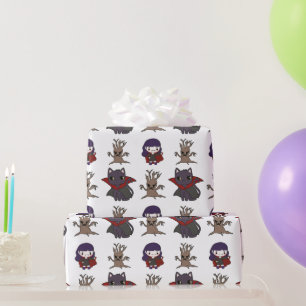 Niedliches Girly Little Witch Cat & Tree Halloween Geschenkpapier