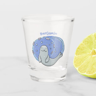 Niedliches glückliches Siegel und Cartoon in Fisch Schnapsglas
