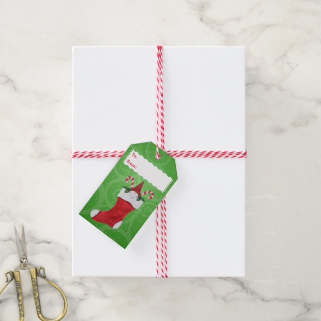 Niedliches Gnome in Red Christmas Strumpf Green Wi Geschenkanhänger (Mit Garn)