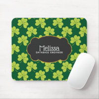 Niedliches Green Clover Pattern mit Extravagantem