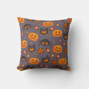Niedliches Halloween-Muster Lila Hintergrund Kissen