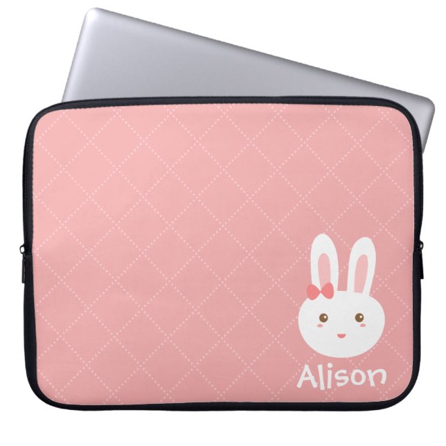 Niedliches Häschen auf rosa Punkten und Laptopschutzhülle (Vorderseite)