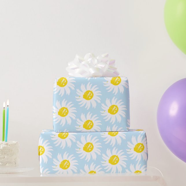 Niedliches, hellblaues, blumengeschmücktes Federmu Geschenkpapier (Partygeschenke)
