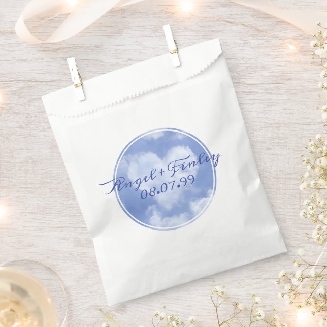 Niedliches Herz gestapelte Wolke & Blue Sky Elegan Geschenktütchen (Ausgeschnitten)