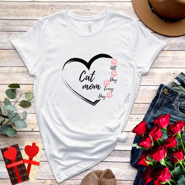 Niedliches Herzdesign Frauen Katzenliebhaber Mutte T-Shirt (Von Creator hochgeladen)
