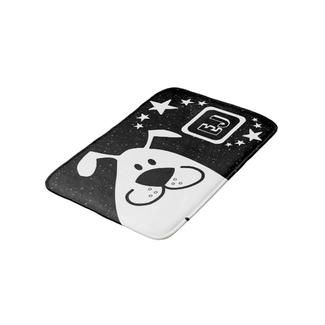 Niedliches Kartoon Dog Monogramm Badematte (Schrägansicht)