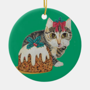 niedliches Kätzchen, das zu Weihnachten Pudding i Keramik Ornament