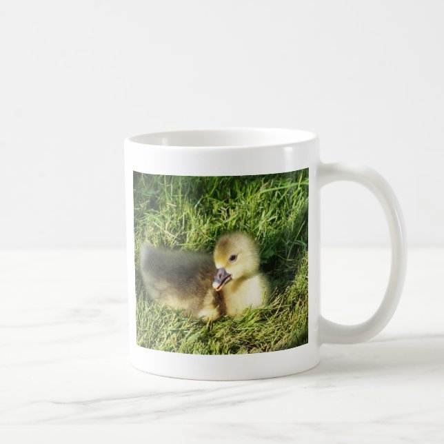 niedliches Kind im Grasgans Kaffeetasse (Rechts)