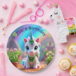 Niedliches Kinderspiel und Regenbogen, Mädchengebu Pappteller