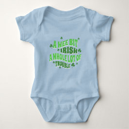 Niedliches Kleeblatt Irish Trouble St Patrick's Da Baby Strampler