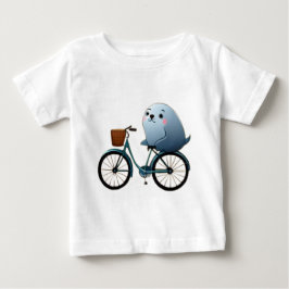 Niedliches kleines Cartoon Siegel auf einem Fahrra Baby T-shirt
