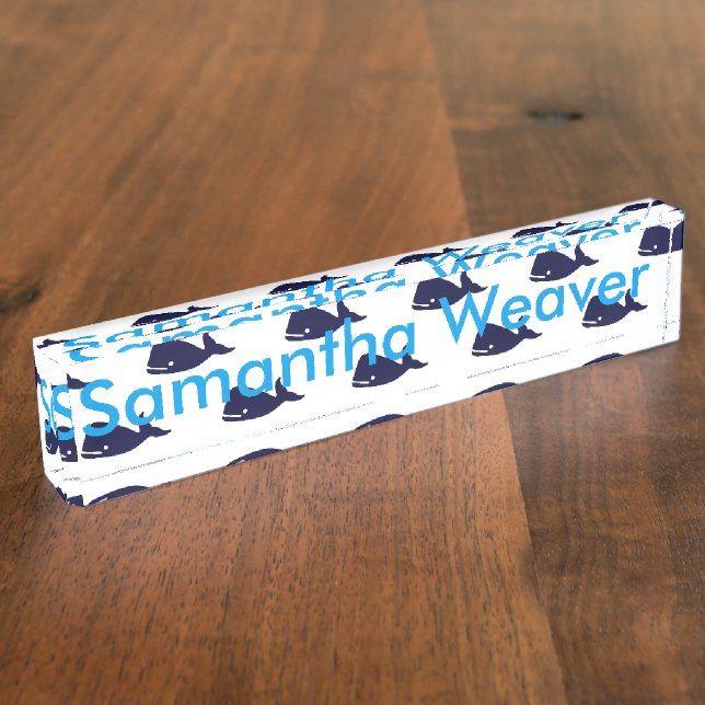 Niedliches kleines Marine-Blauwal-Muster auf Weiß Namensplakette (Seite)