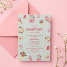 Niedliches kleines Sweetheart auf der Way Baby Dus