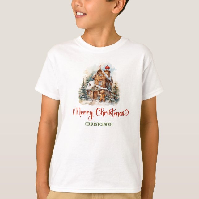 Niedliches Lebkuchenhaus im Kiefernwald T-Shirt (Vorderseite)