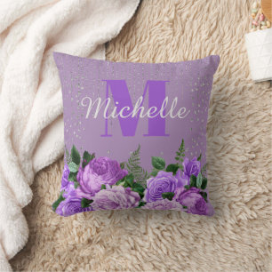 Niedliches Lila Floral Silber Glitzer Monogramm Kissen