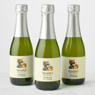 Niedliches Mädchen in Bee Costume mit Honey-Party