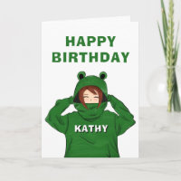 Niedliches Mädchen mit Green Frog Hoody Zeichnend