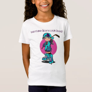 Niedliches Mädchenhockey trägt T - Shirt zur Sch