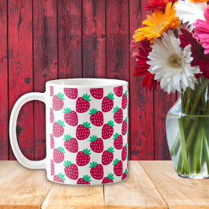 Niedliches Minimal Erdbeermuster in Rot und Grün Kaffeetasse