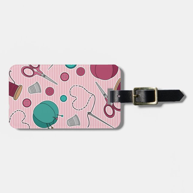 Niedliches nähendes Themed Muster-Rosa Gepäckanhänger (Vorderseite horizontal)