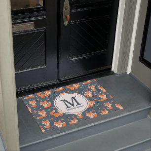 Niedliches Orange Fox Tiermuster Monogramm Fußmatte