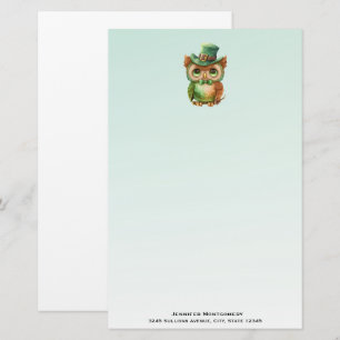 Niedliches Owl in einem grünen Top Hat Briefpapier