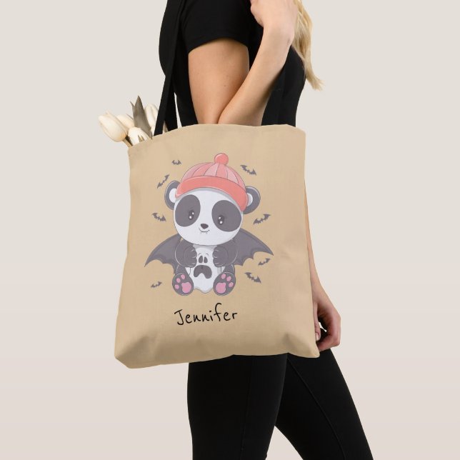 Niedliches Panda Vampire and Bats Gold Halloween Tasche (Von Nahem)