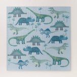 Niedliches prähistorisches Blaues Dinosaurier-Must<br><div class="desc">Ein lustiges Muster von niedlichen Dinosauriern auf blauem Hintergrund. Tyrannosaurus rex,  Spinosaurus,  Stegosaurus,  Diplodocus und Triceratops.</div>