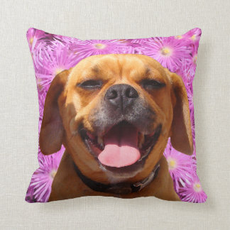 Niedliches Puggle Kissen