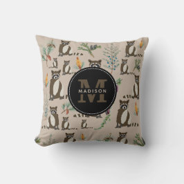 Niedliches Raccoon in Pinienwaldmuster Monogramm Kissen
