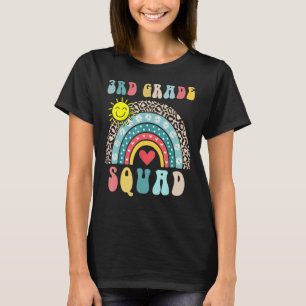 niedliches Regenbogenherz der dritten Klasse T-Shirt