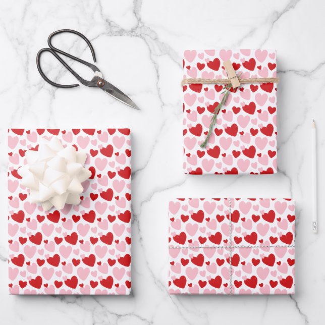 Niedliches rosa, gesprenkeltes Herzmuster Geschenkpapier Set (Vorderseite)