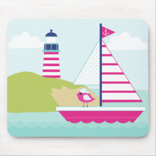 Niedliches rosa Segelboot und Leuchtturm Mousepad