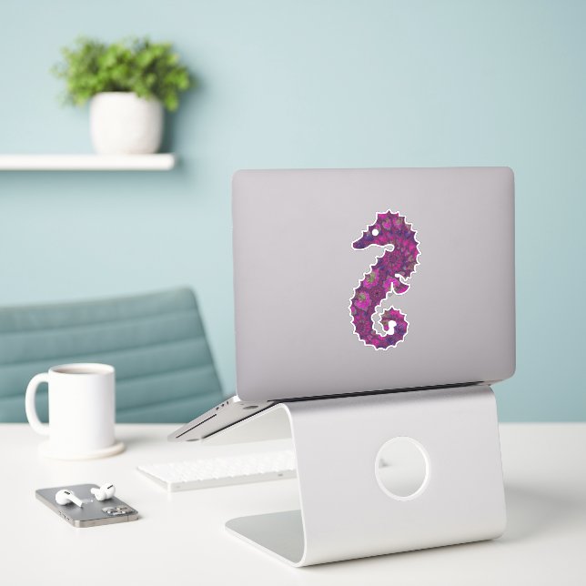 Niedliches Rosa und Lila Fraktal Seepferd Aufkleber (Laptop auf Schreibtisch)