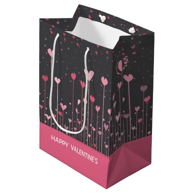Niedliches Rosa und rote Valentinherzen Mittlere Geschenktüte (Vorderseite Schrägansicht)