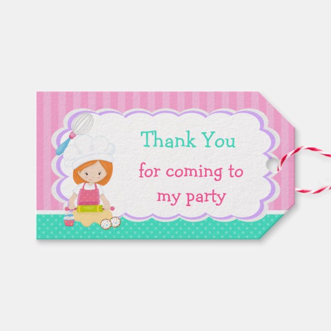 Niedliches Rothaarmädchen Baking Geburtstagsparty Geschenkanhänger (Vorderseite (Horizontal))