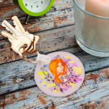 Niedliches Rotkopfmädchen im Garten Wasserfarbe