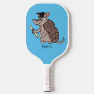 Niedliches Rüstungsschild mit Graduierungskappe Ca Pickleball Schläger
