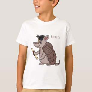 Niedliches Rüstungsschild mit Graduierungskappe Ca T-Shirt