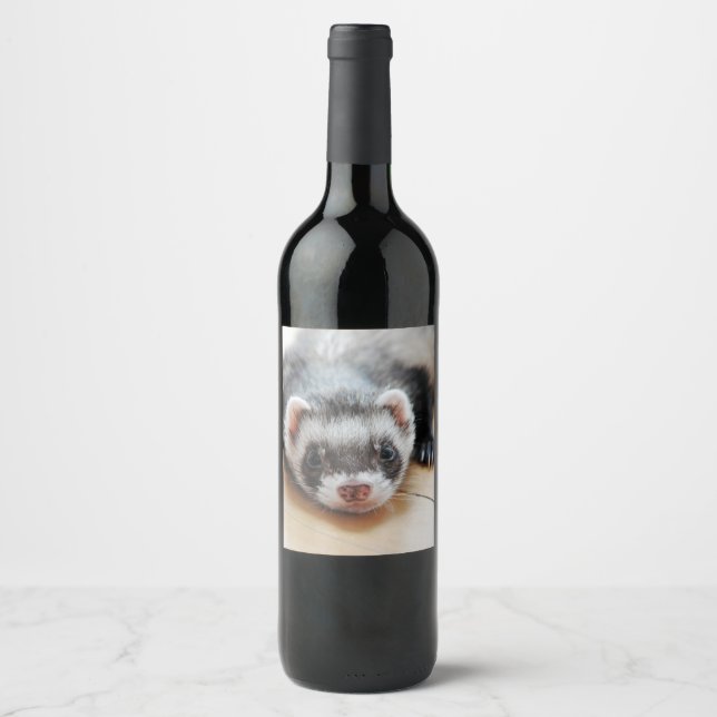Niedliches Sable Ferret Weinetikett (Vorderseite)
