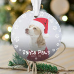 Niedliches Santa Paws Weihnachtsfest Foto Ornament<br><div class="desc">Feiern Sie die festliche Saison mit einem niedlichen Weihnachtsgeschenk für Haustiere und Fotos. Design enthält den lustigen Text 'Santa Paws',  den Namen und das Jahr Ihrer Haustiere. Das Bild wird mit niedlichen weißen Pfoten eingerahmt.</div>