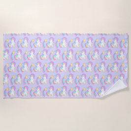 Niedliches Schlafunkorr mit farbenfroher Shooting  Strandtuch